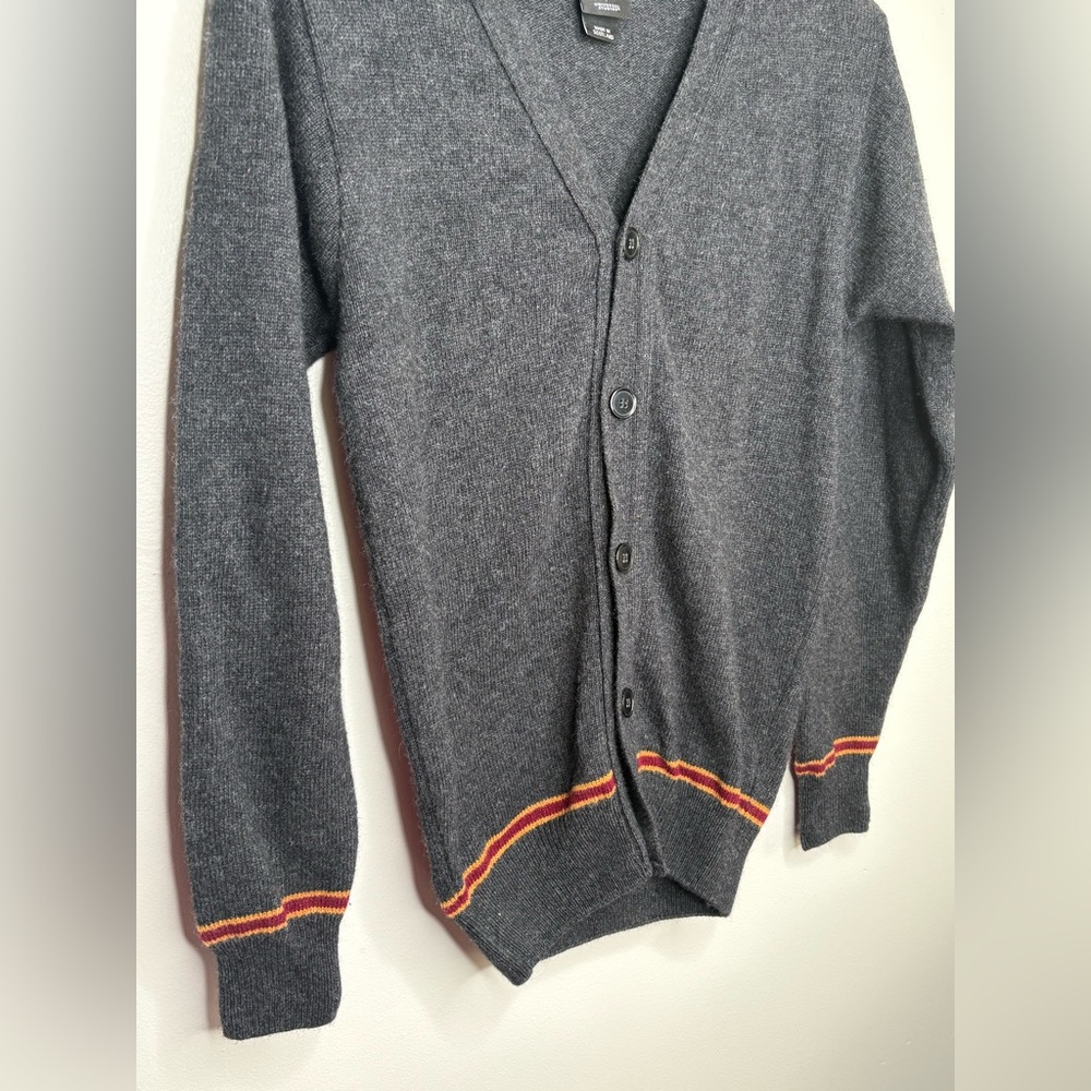 The Wizarding World of Harry Potter Gryffindor Cardigan Sweater - Picture 4 of 10